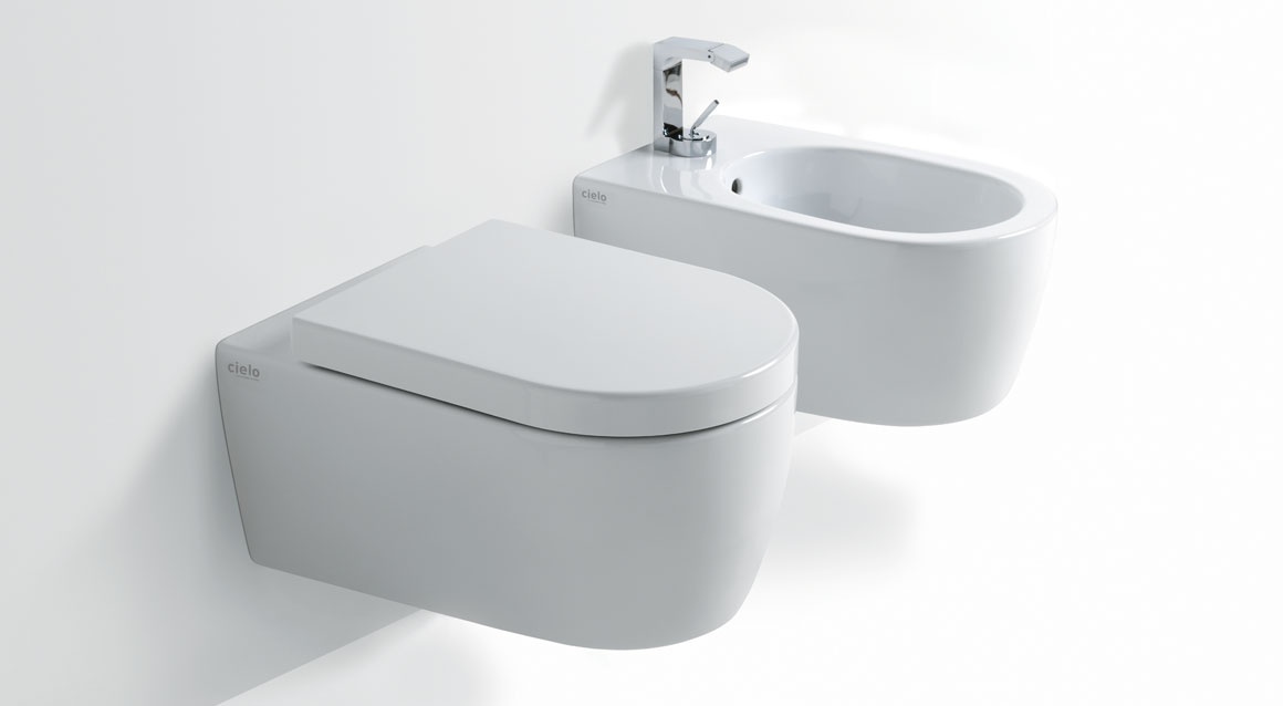NEW Wall-hung wc rimless