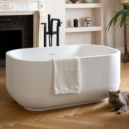 Dafne bath tub