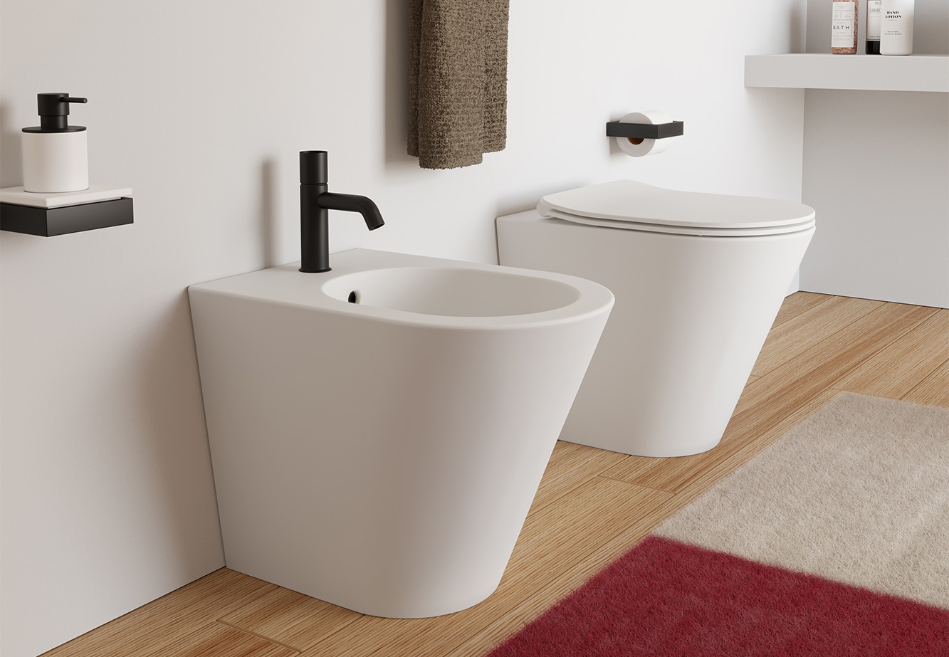 Mare back to wall bidet
