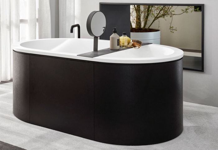 Cibele bath tub in LivingTec Matt White, Rovere Nero playwood cladding